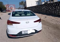 هیۆندای ئەلەنترا